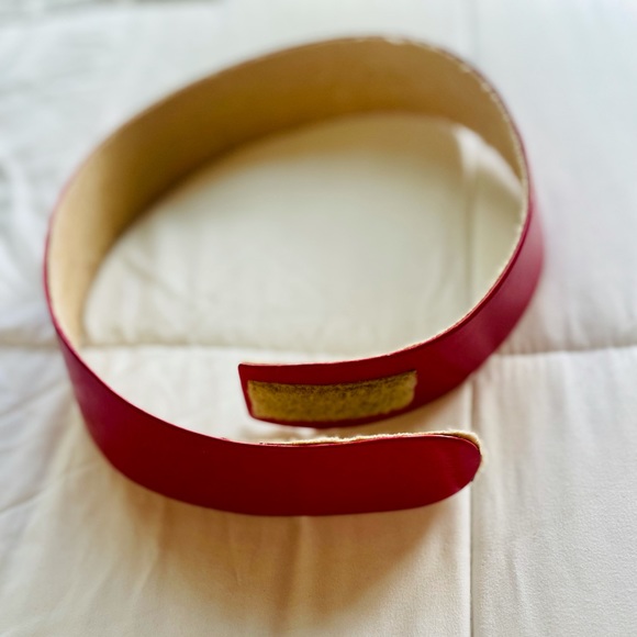 Vintage St. John Red Leather Chain Belt ✨ - Picture 5 of 7